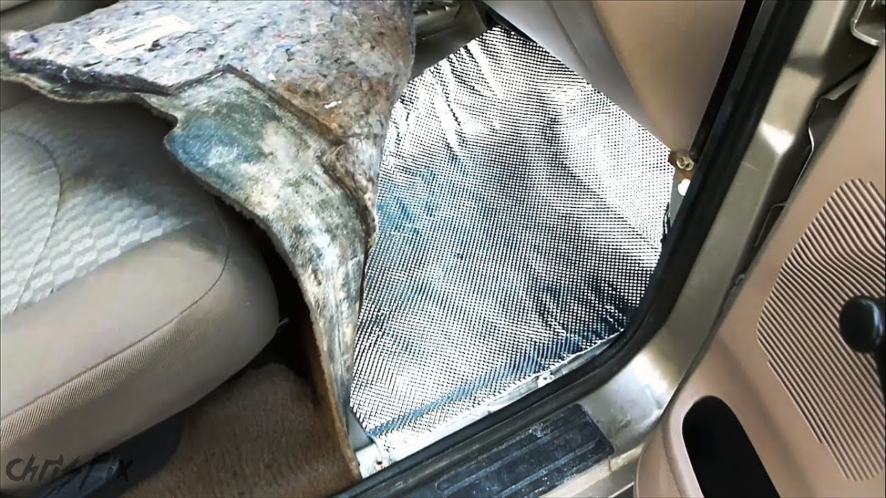 Applying thermo-acoustic insulation in your car (DEI Floor & Tunnel Shield II)