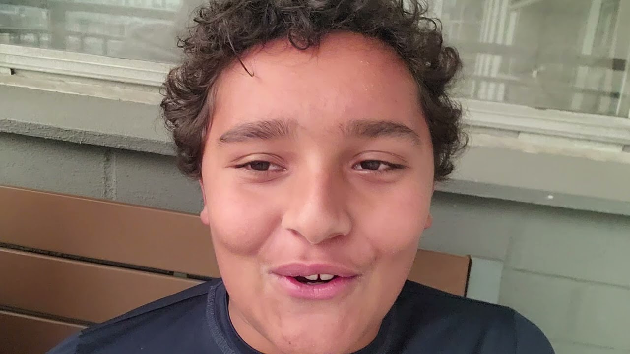 Hi Uncle Dom, you're stinky 💩💨🤢🤮🙄🤪😆🤣😂😁