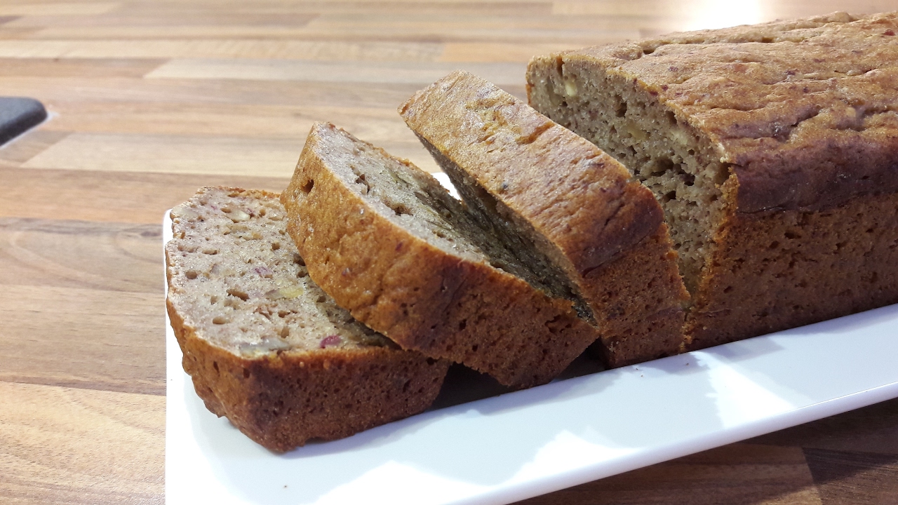 Banana Bread Recipe   - Walnuts and Dates Loaf