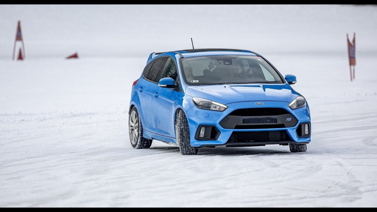 SNOW & ICE: Ford Focus RS #focusrs #focusrsmk3 #ford #fordfocusrsmk3  #snowdrift #drift #lungauring