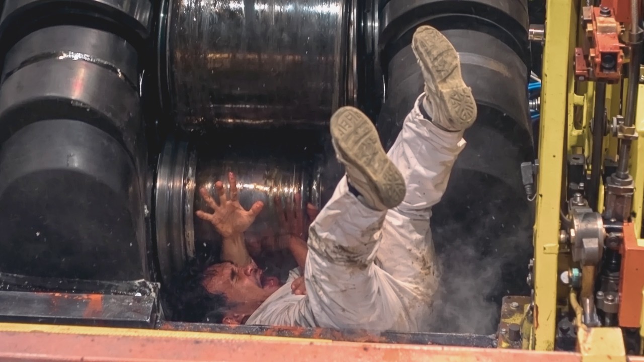 He Wasn&rsquo;t Faster Than the Machine&hellip; Devastating Factory Incident