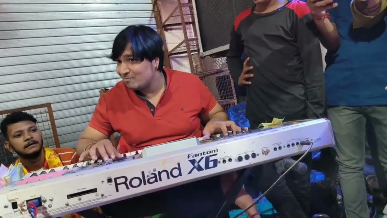 No.1 keyboardist _ Ustad Fazal Sabir ji kuch alag andaaz me play karte huwe -octapad Bittu Ansari