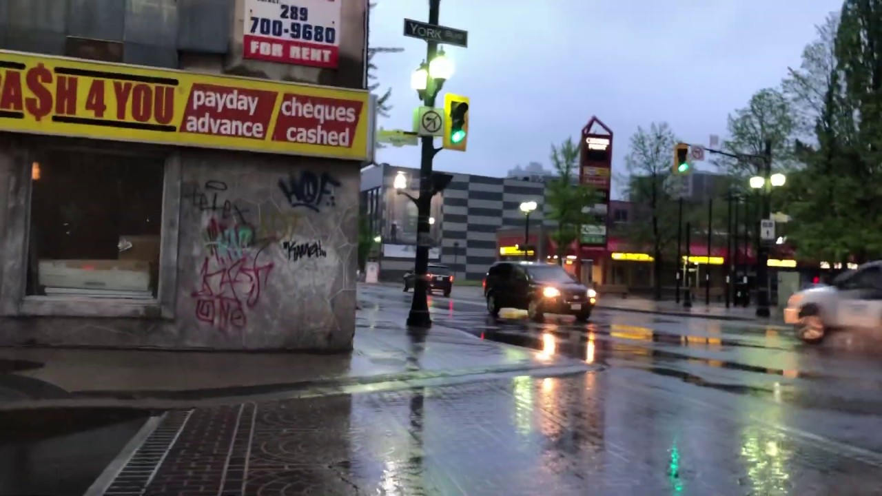 Hamilton Ontario - Walking Tour Canada - Rain Walk