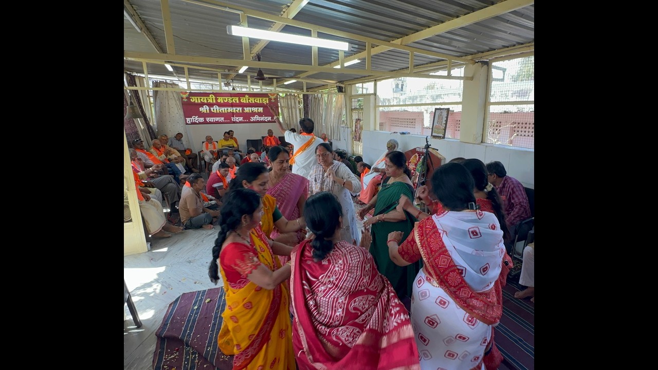 Fagunotsav  - बरसता रहा प्रेम और भक्ति के रंगों व रसों का सुकून