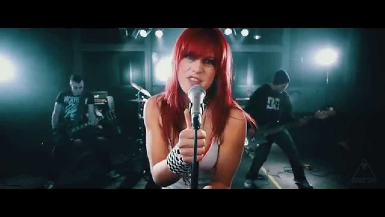April Art - You remind me (of the things i hate) / NewcomerTV Clip des Monats