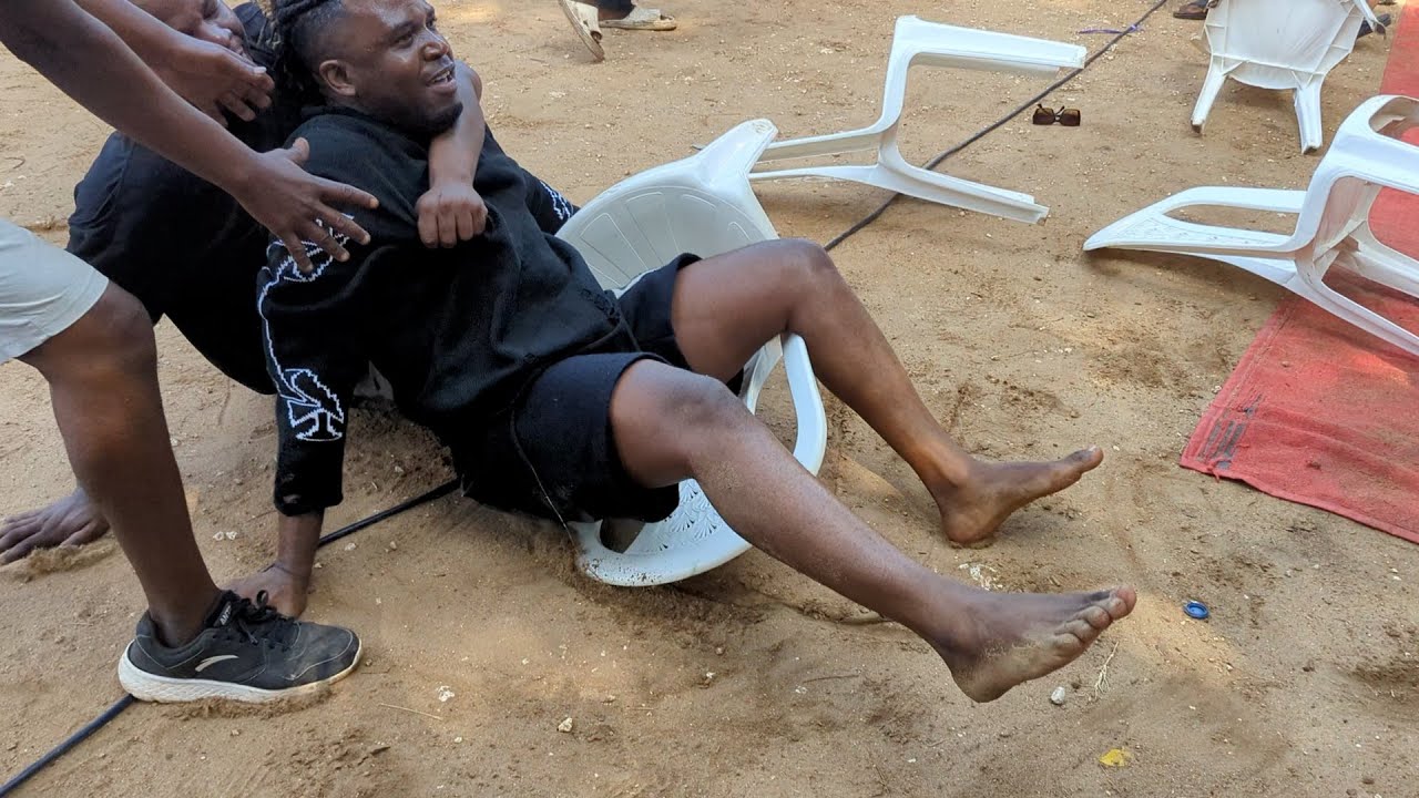 MWANZO MWISHO; JUMA LOKOLE ALIVYO ZICHAPA NA STAN BAKORA, CHANZO KAJALA