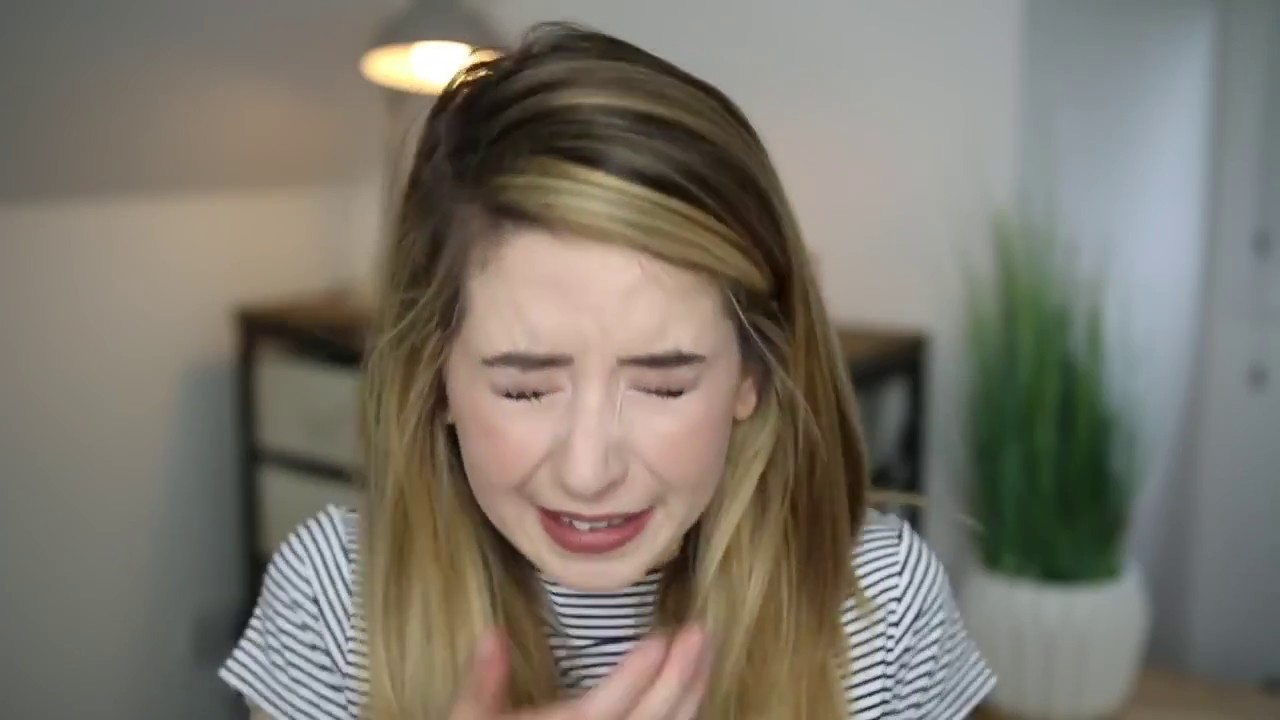 Zoe Sugg(Zoella) Sneeze Compilation