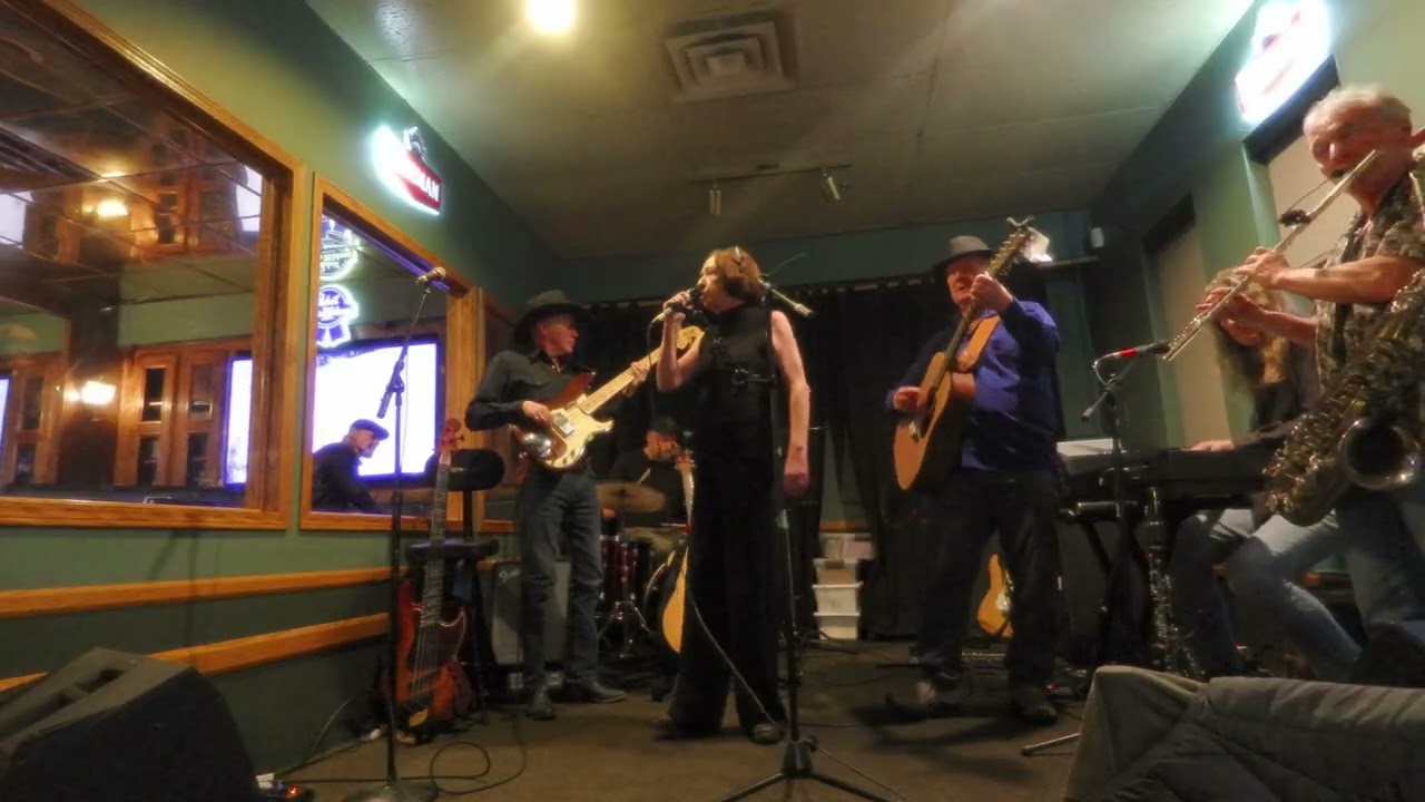 Moondance - cover by Anne & Dave