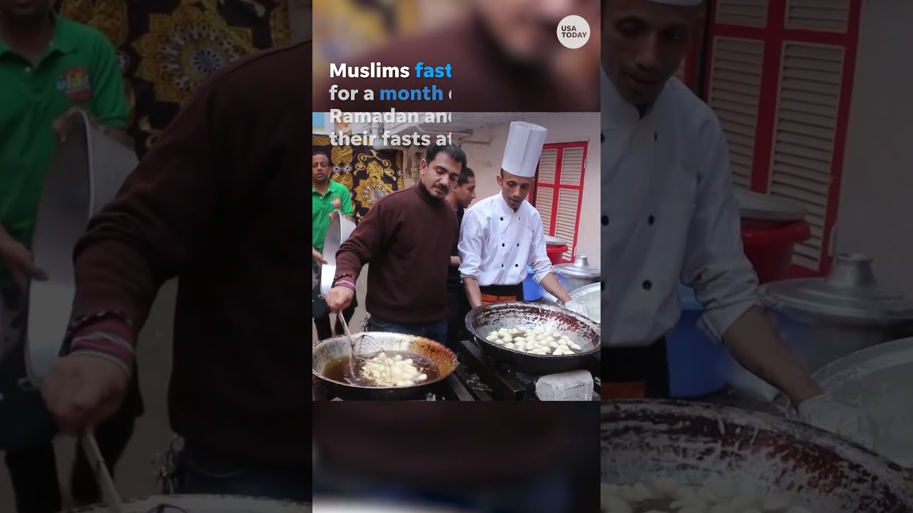 Watch: Thousands gather at a massive Iftar table to break Ramadan fast #Shorts