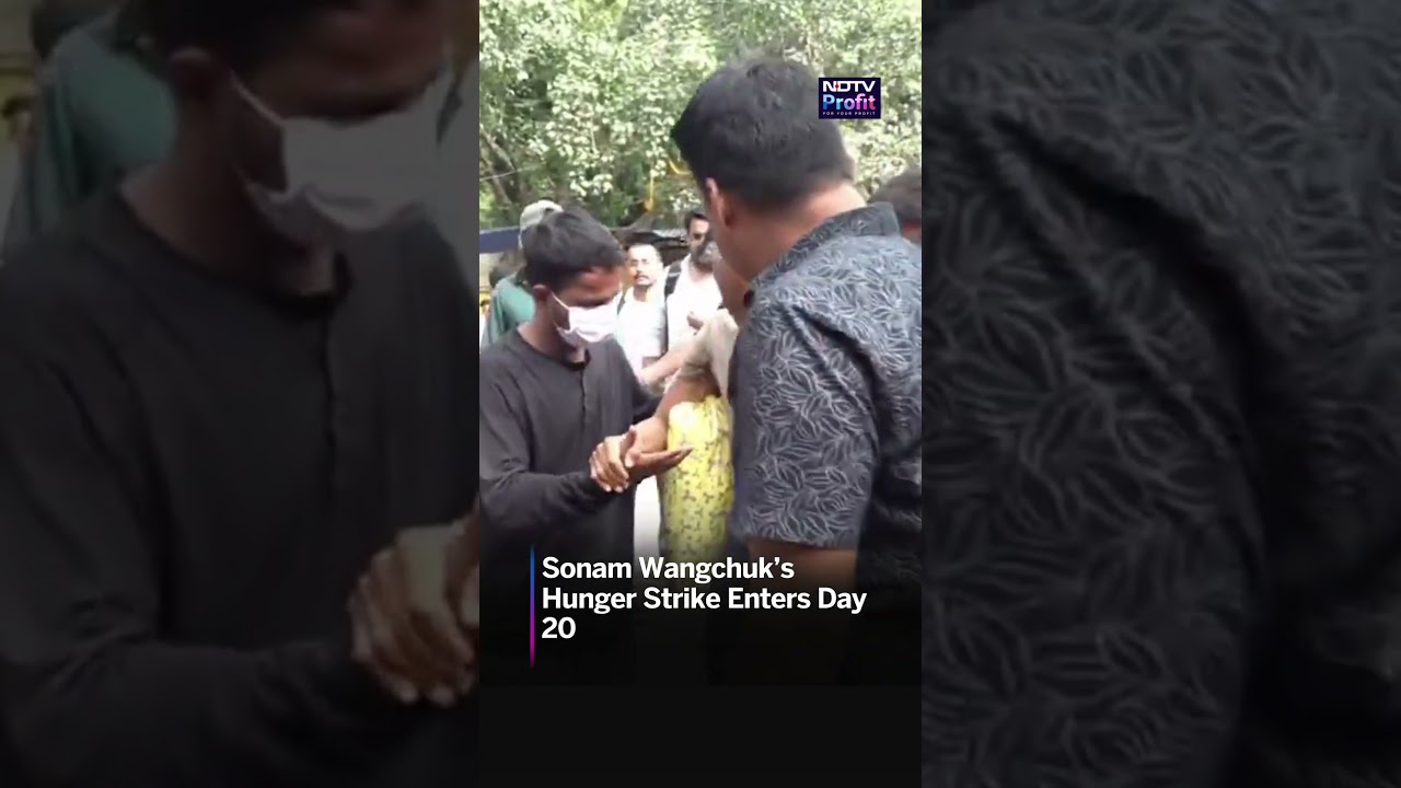 Sonam Wangchuk&rsquo;s Protest Intensifies as Fast Reaches Day 20 | #shorts