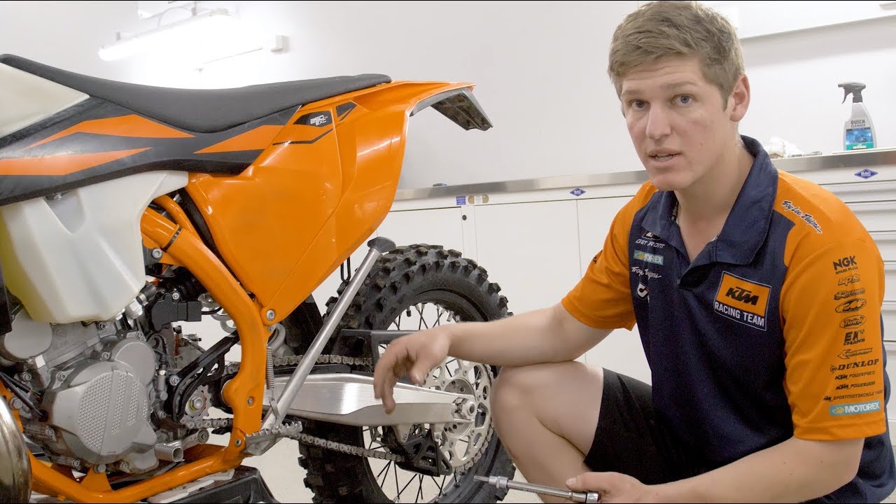Инструкция: Ремонт выдвижной боковой подставки на мотоцикле KTM/Husqvarna