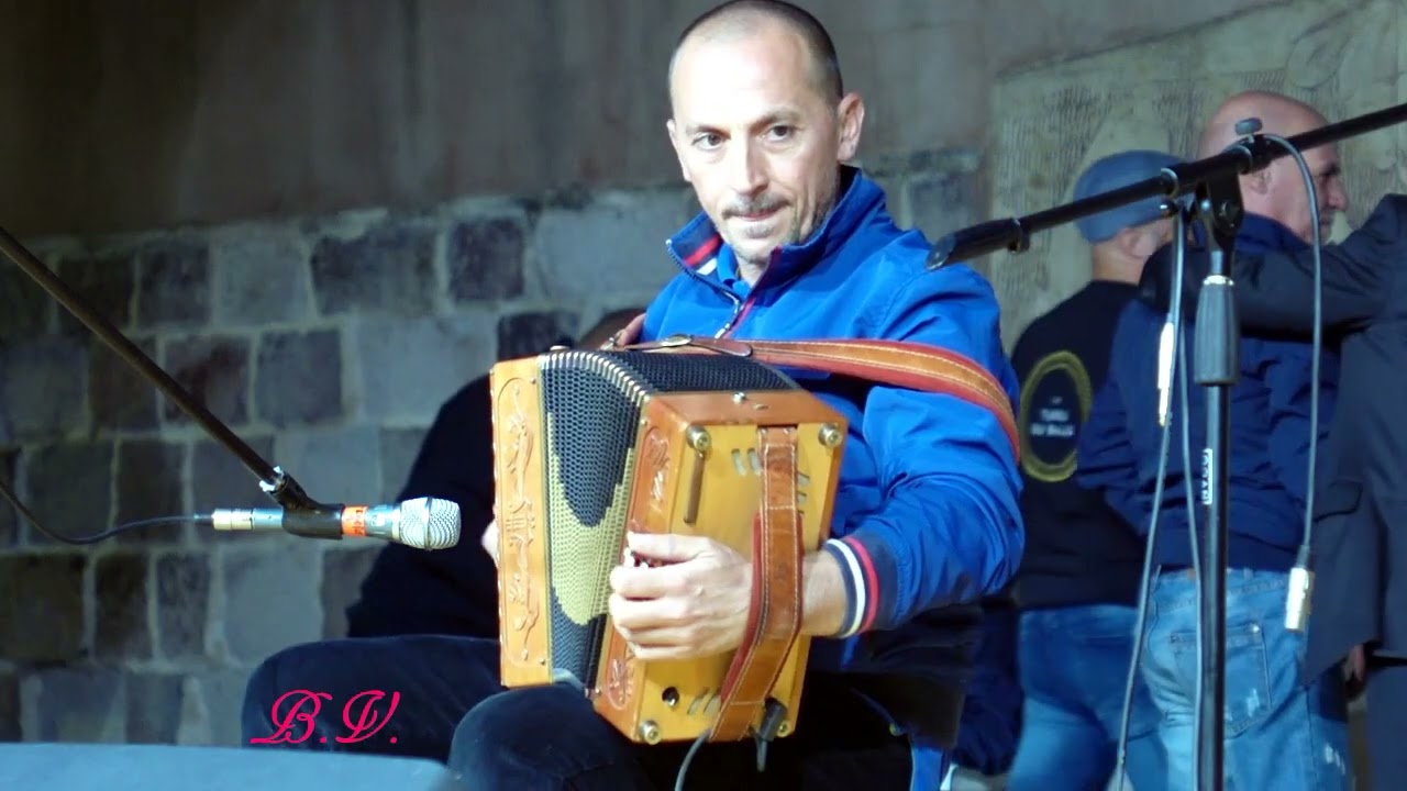 Sergio Putzu ballo di Sorgono Nureci 8 10 23