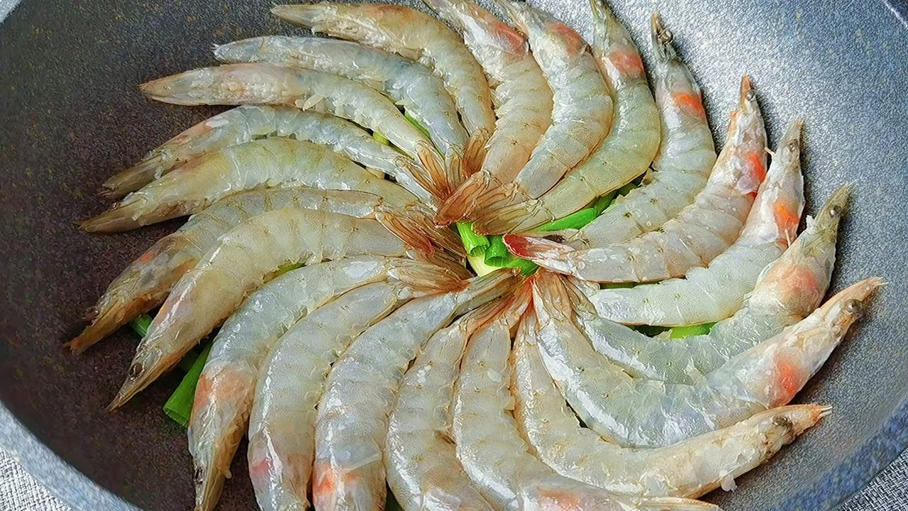 [Xiaoying Cuisine]Don't boil shrimps directly, cook them in this way, they will be more tender