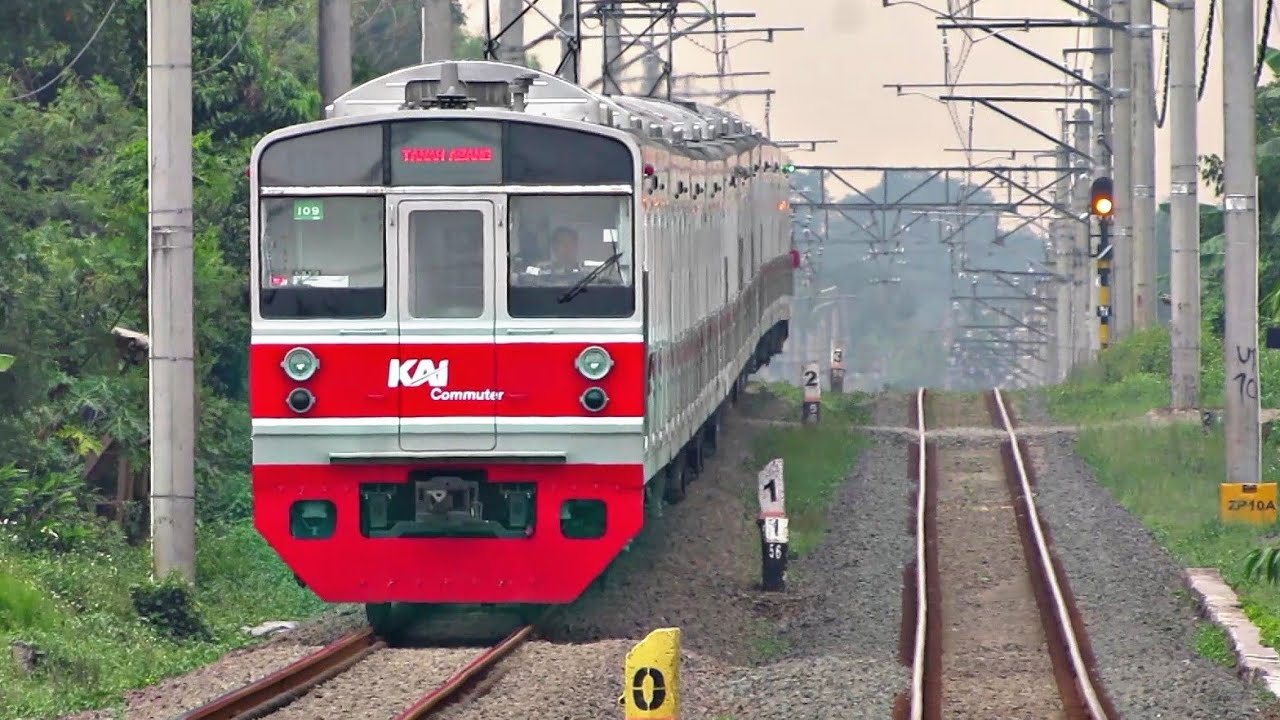 seperti main Perosotan❗️hunting Commuterline di sisi barat stasiun Tenjo