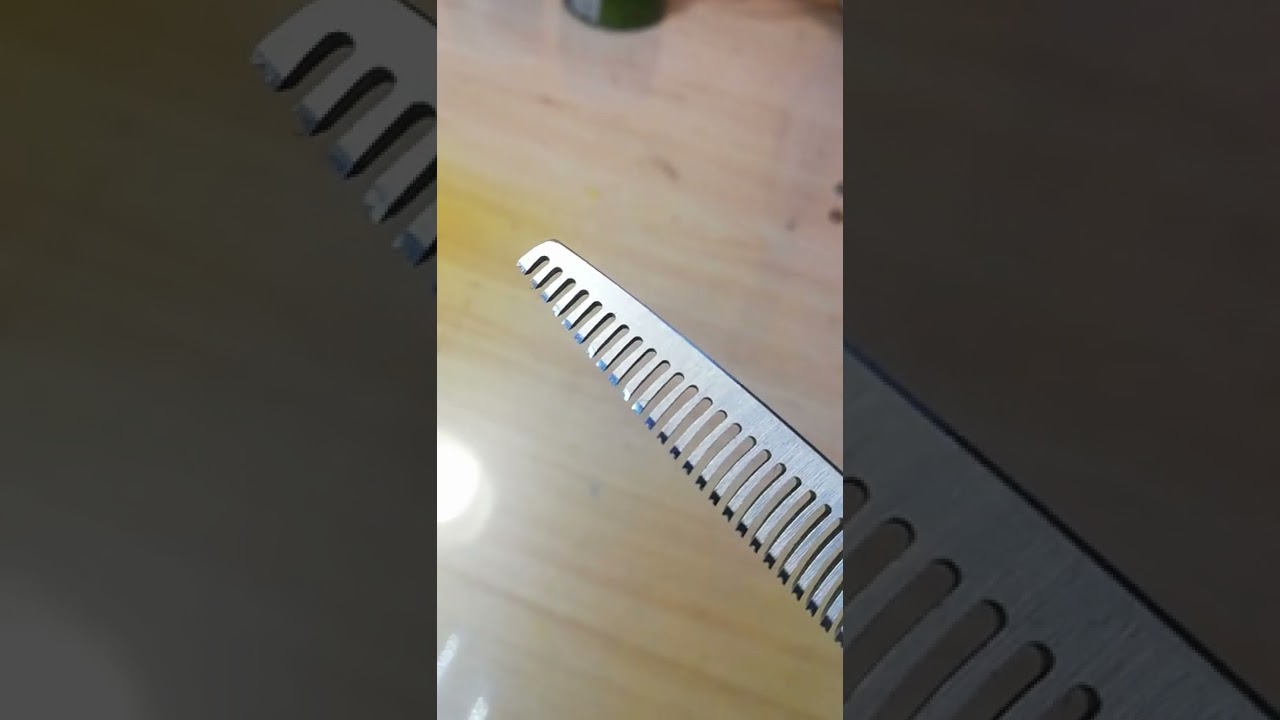Микронасечка на филировочных ножницах.