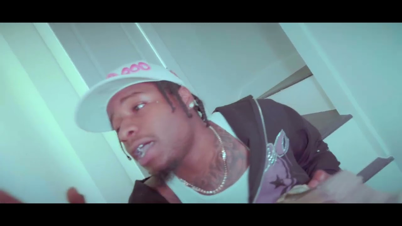 Guapo - Flip Phone (Official Music Video)