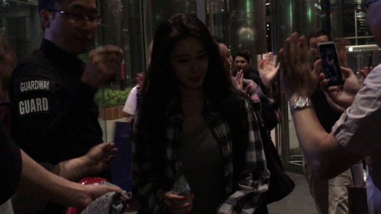 T-ARA after receiving The Show Cup but without Eun Jung :''(( - 170620 - 20170620 - SBS