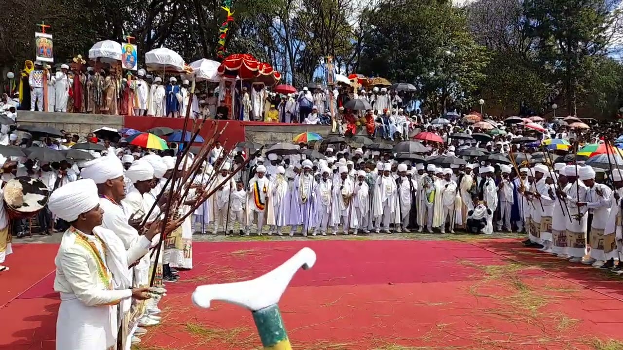 በዮርዳኖስ ተጠምቀ በዮርዳኖስ ተጠምቀ በሰላሣ ክረምት ።ከመ ይስአር መርገማ ለሔዋ ዲበ ዲበ ዕጸ መስቀል ተሰቅለ።ወረብ በሊቃውንት ጥር 11/2015 ጎንደር