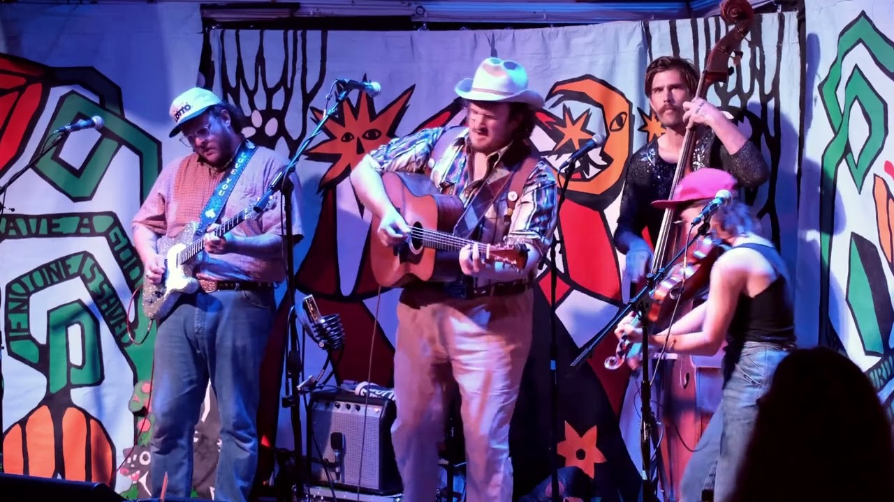 Willi Carlisle | Live at the Old Quarter Acoustic Cafe, Oct. 31, 2024