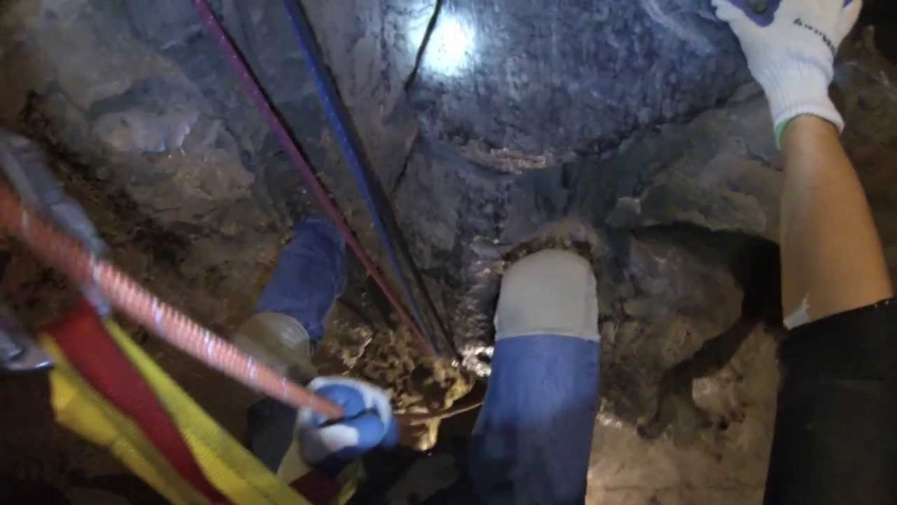 Rappelling into Moaning Cavern