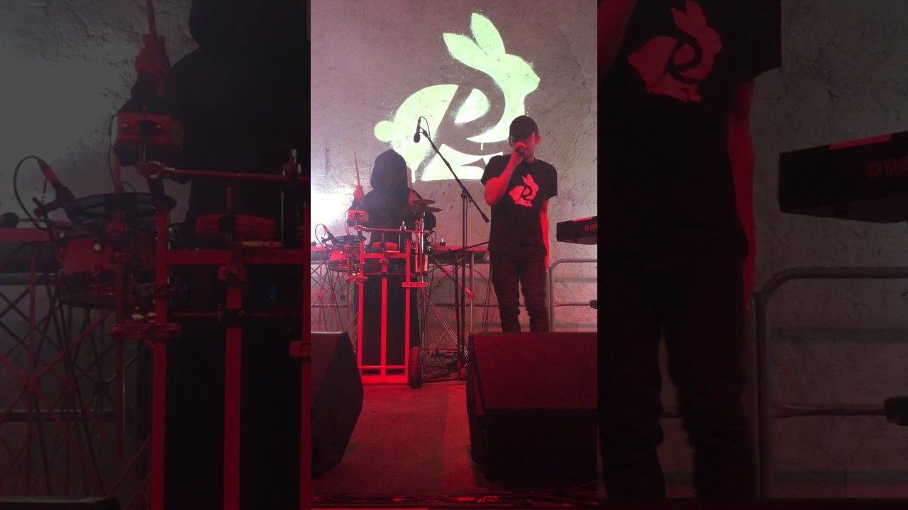Rancore and the GusBumps orqestra - S.U.N.S.H.I.N.E. Live (Cave 05-11-16)