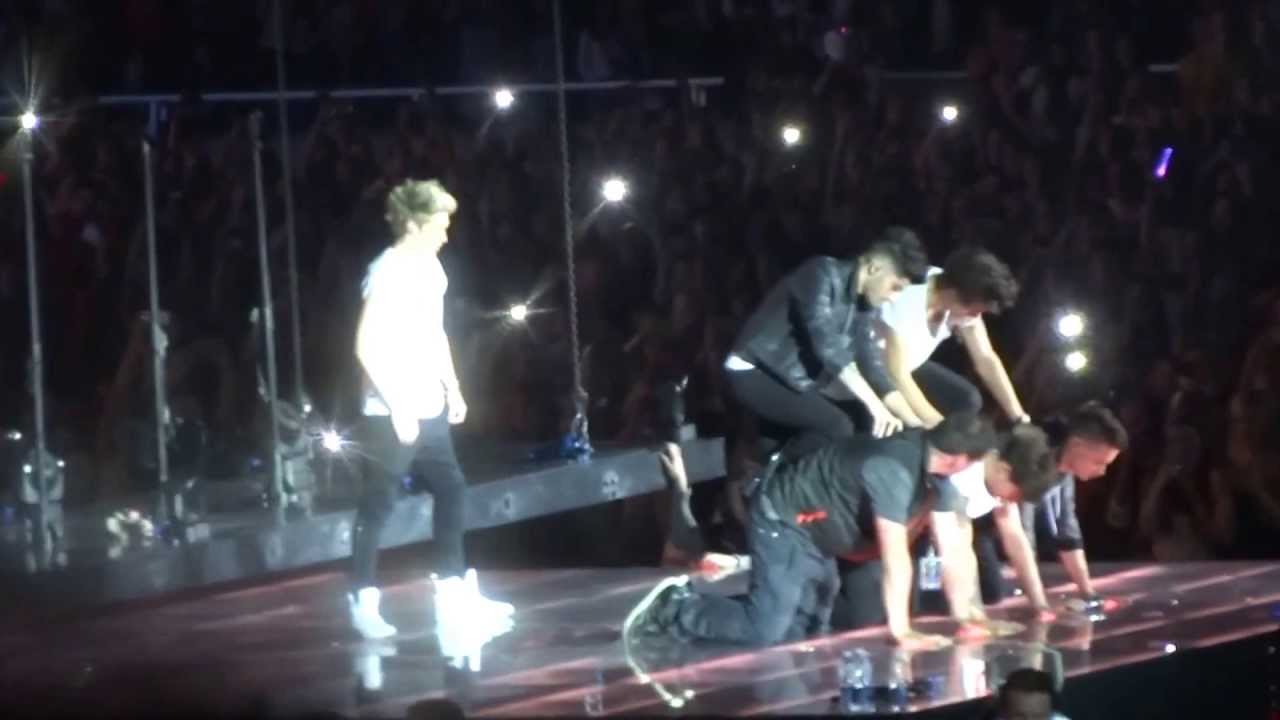 One Direction - Twitter questions, Stockholm Sweden