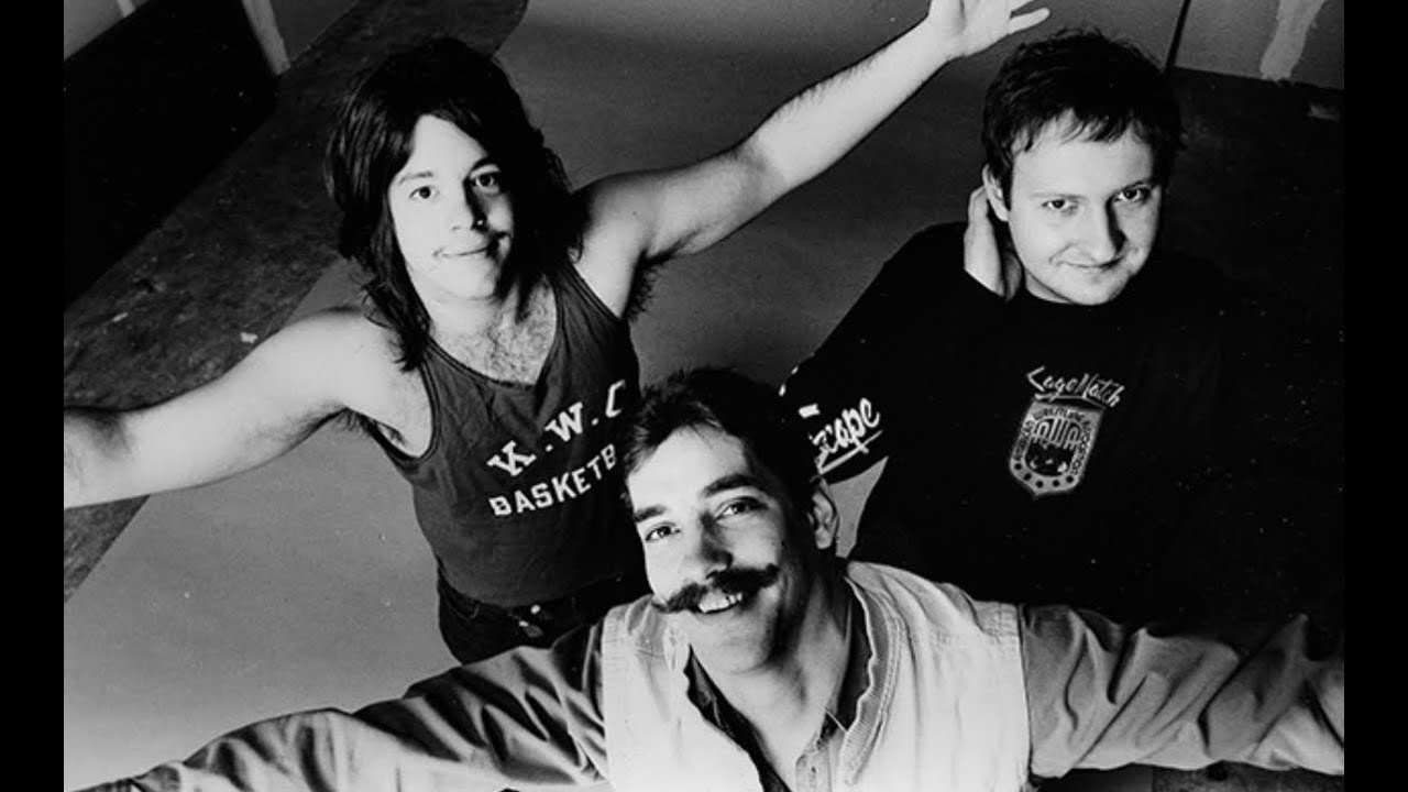 Greg Norton talks Husker Du, the restaurant business, Ultrabomb etc..(Zoom Interview only)
