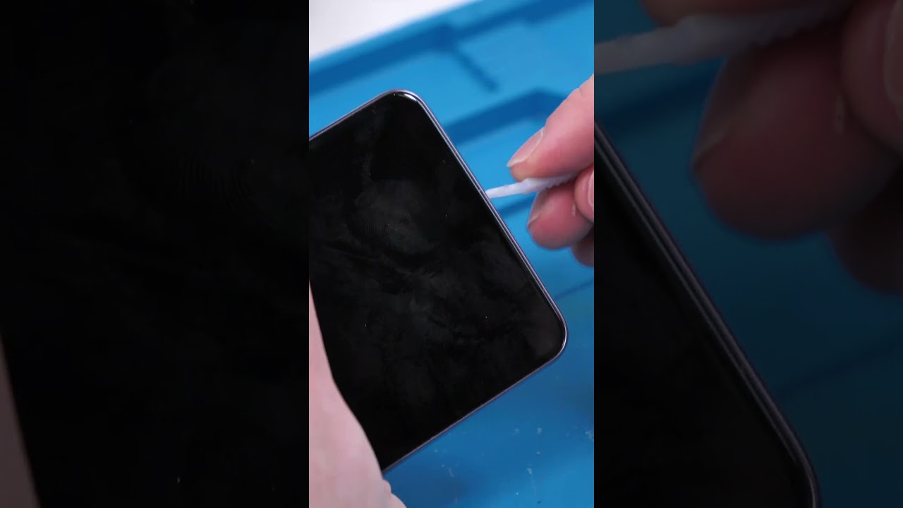 Can This $1 Tool Clean Your Charge Port..? #Shorts
