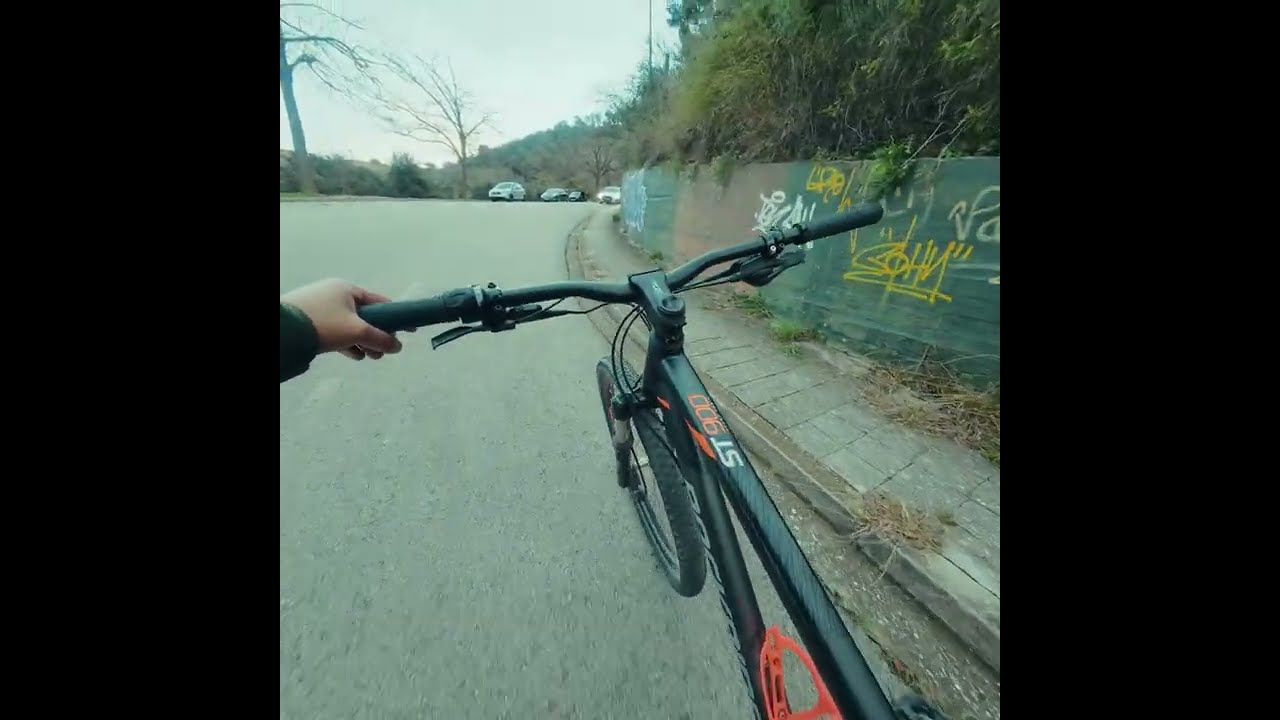 Testing DJI Action 6 on a Bike | Barcelona Cycling POV