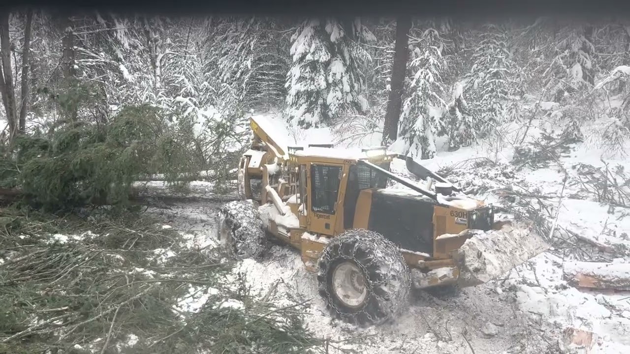 Tigercat 630H struggling in the snow