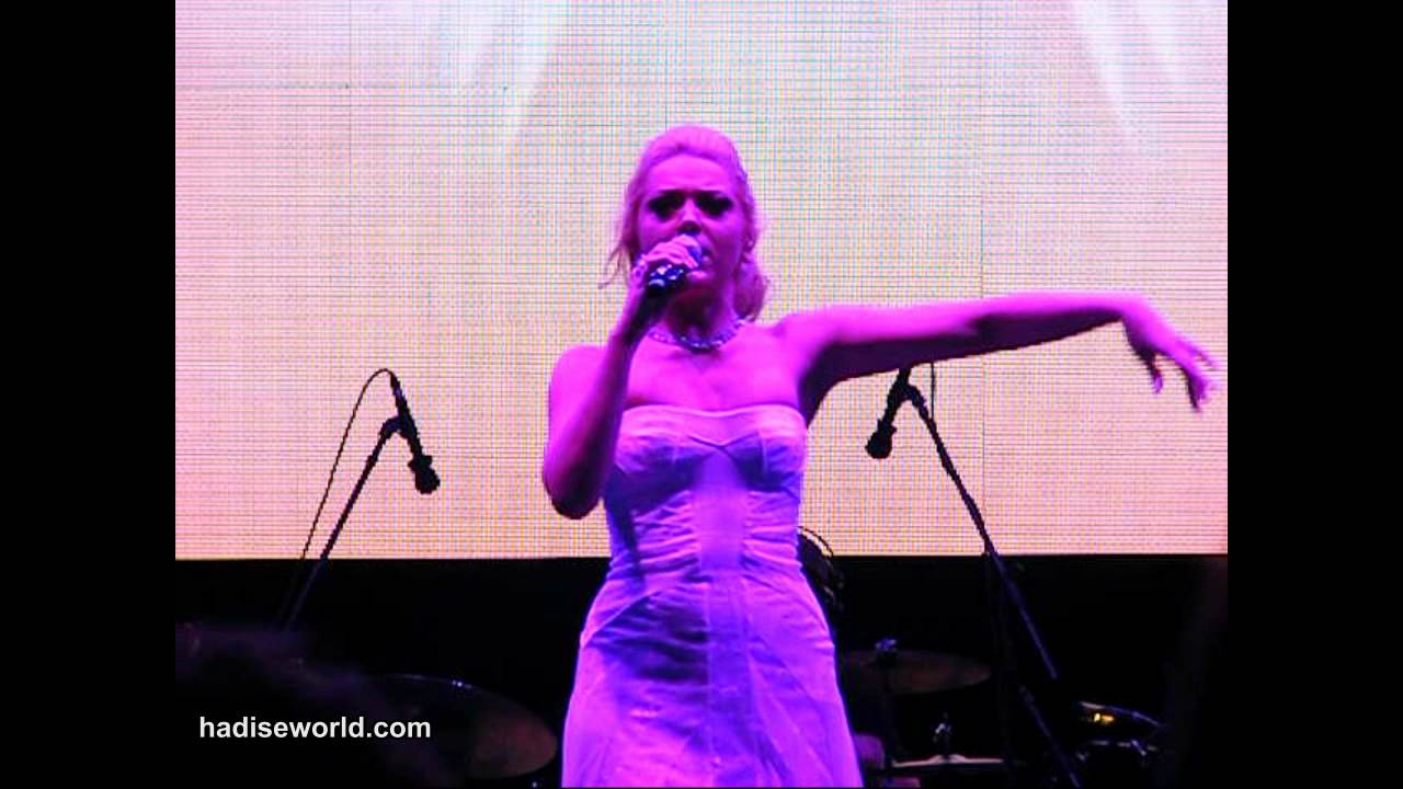 Hadise LIVE @Harbiye Açıkhava (08.07.2011)