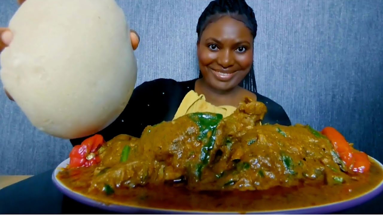 Delicious banga soup with cassava fufu/Asmr mukbang