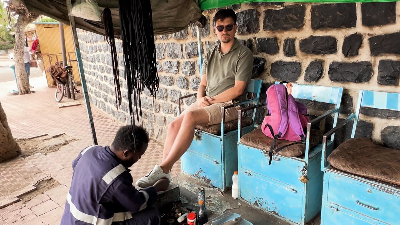 ERITRĖJA #3: DINGĘS VANDUO IR LABAI BALTI BATAI