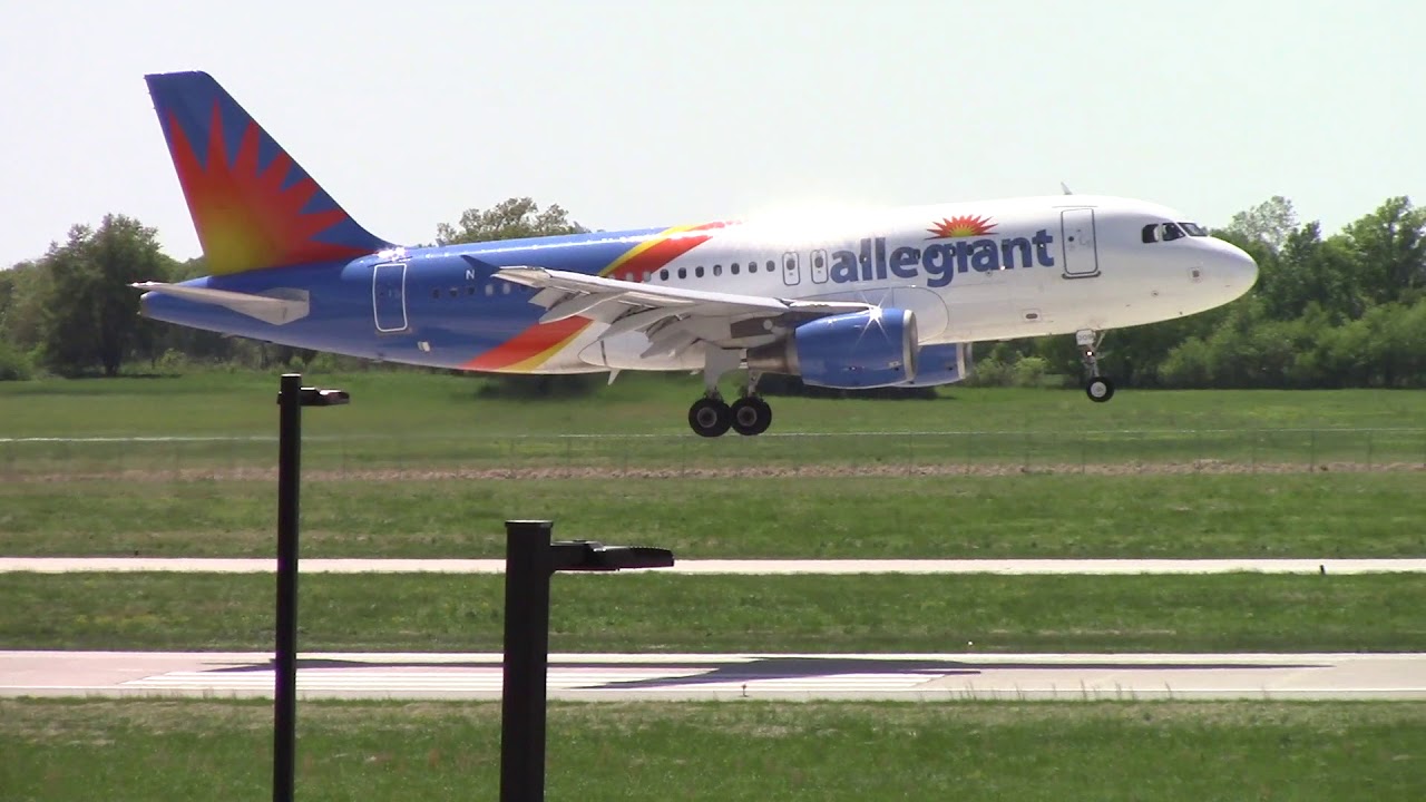 Northwest Arkansas Regional Airport Planespotting Regional Jet Heaven America C-130 Hercules