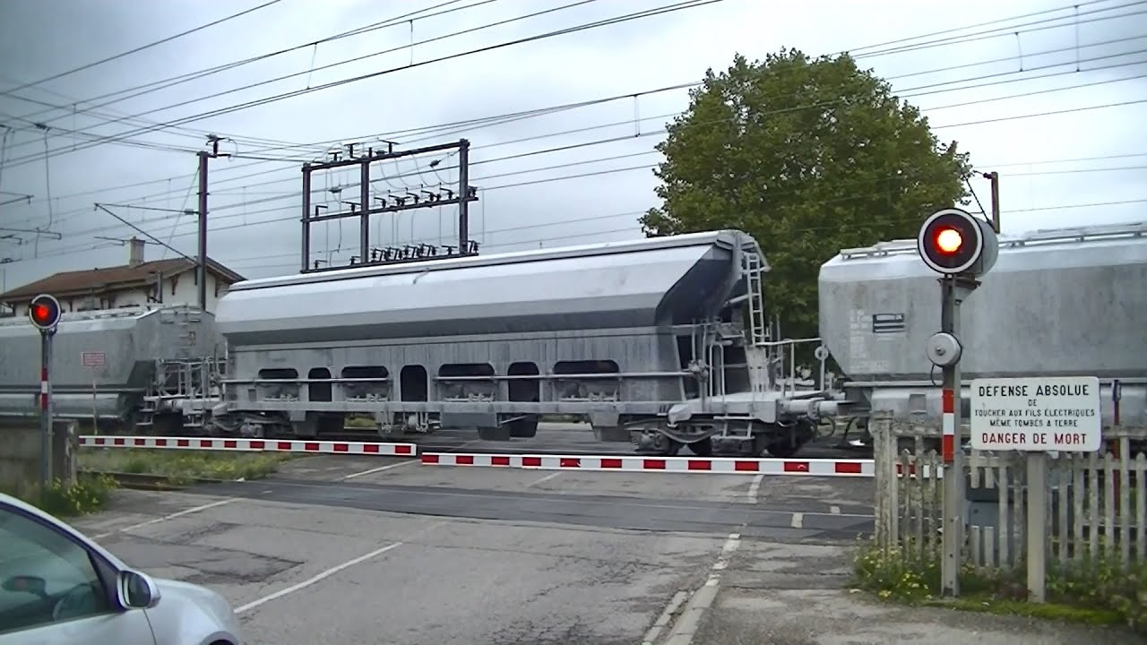 Spoorwegovergang Dieulouard (F) // Railroad crossing // Passage à niveau