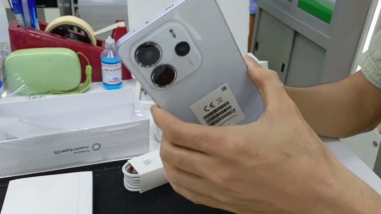Hùng Mở Hộp Xiaomi Redmi Note 14