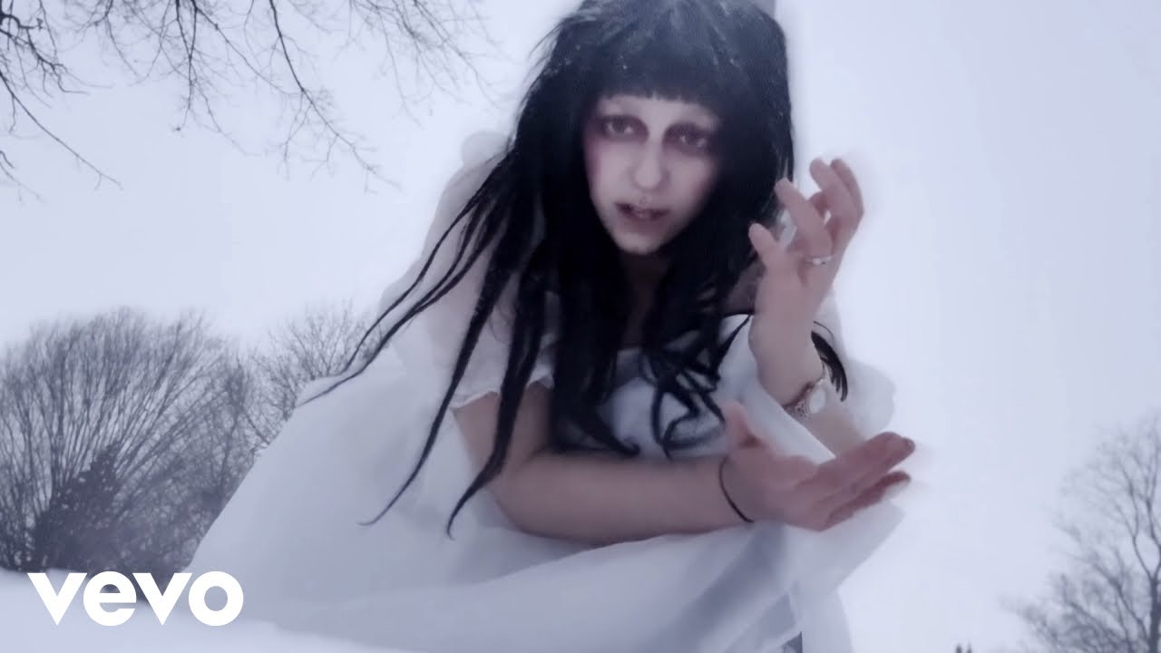 Izzy Reign - Phobos (Official Music Video)