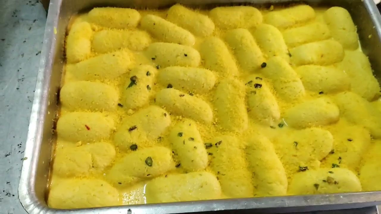 rabdi chamcham kaise banate hain / when if you seen this mouth watering / indain Sweets