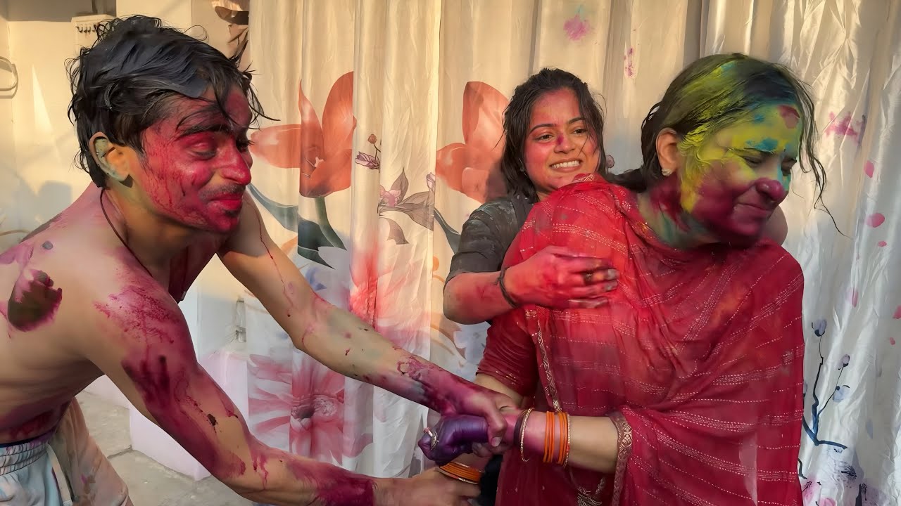 Bhabhi aur devar ki crazy holi 😅