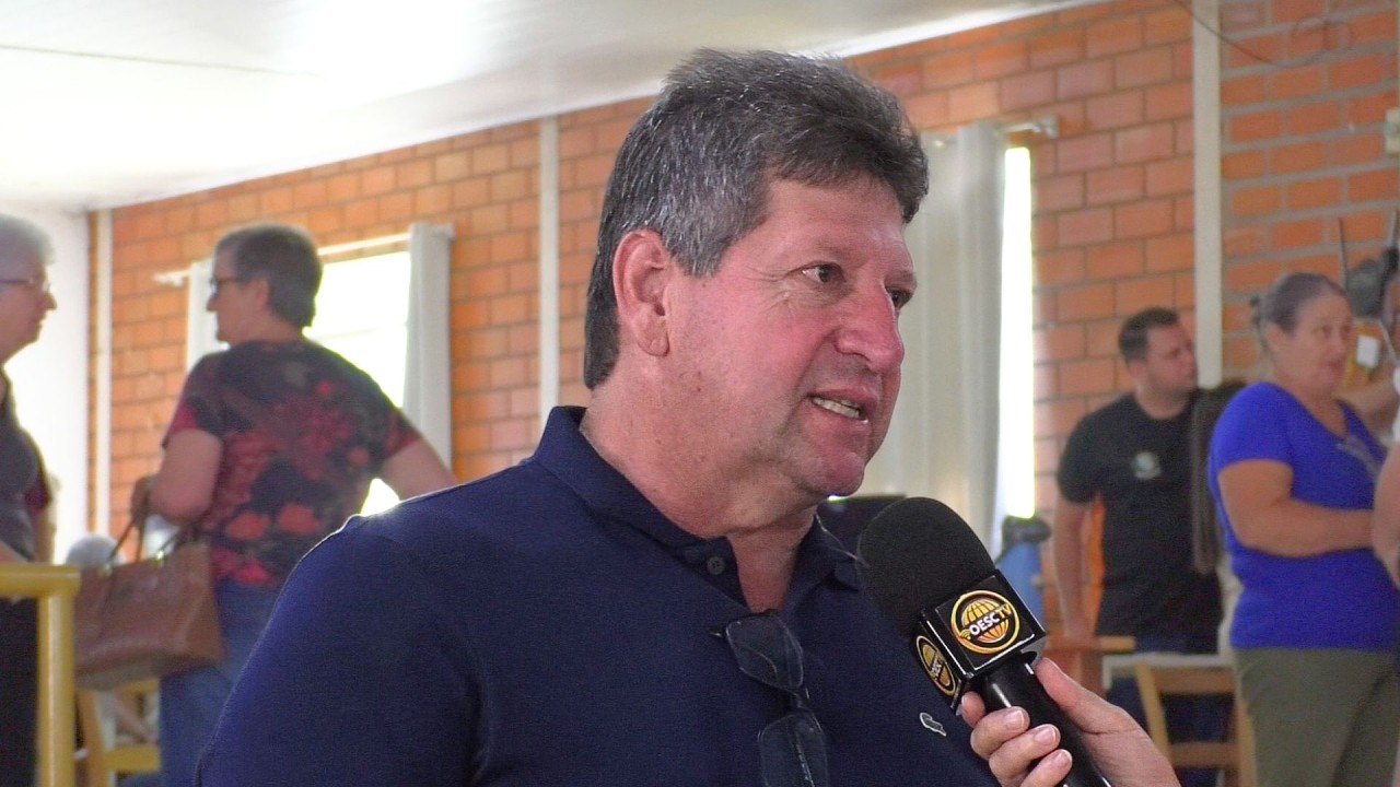 Vice-prefeito destaca valorização da terceira idade na abertura do Jasti 2026