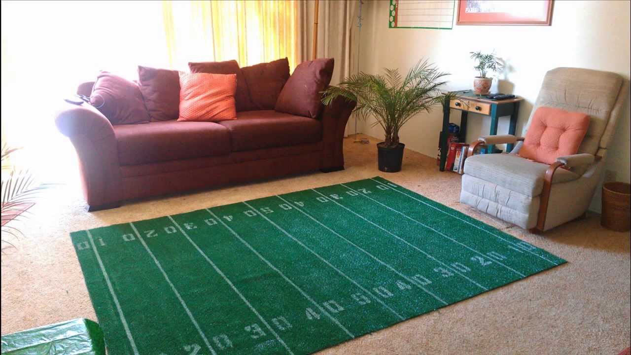 How to Make a Super Bowl Football Field Area Rug {DIY}