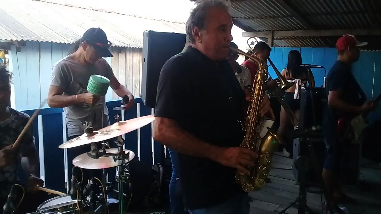 JORGE MARCIÃO em festival do pirarucu 2017. BANDA 5°DIMEMSÃO