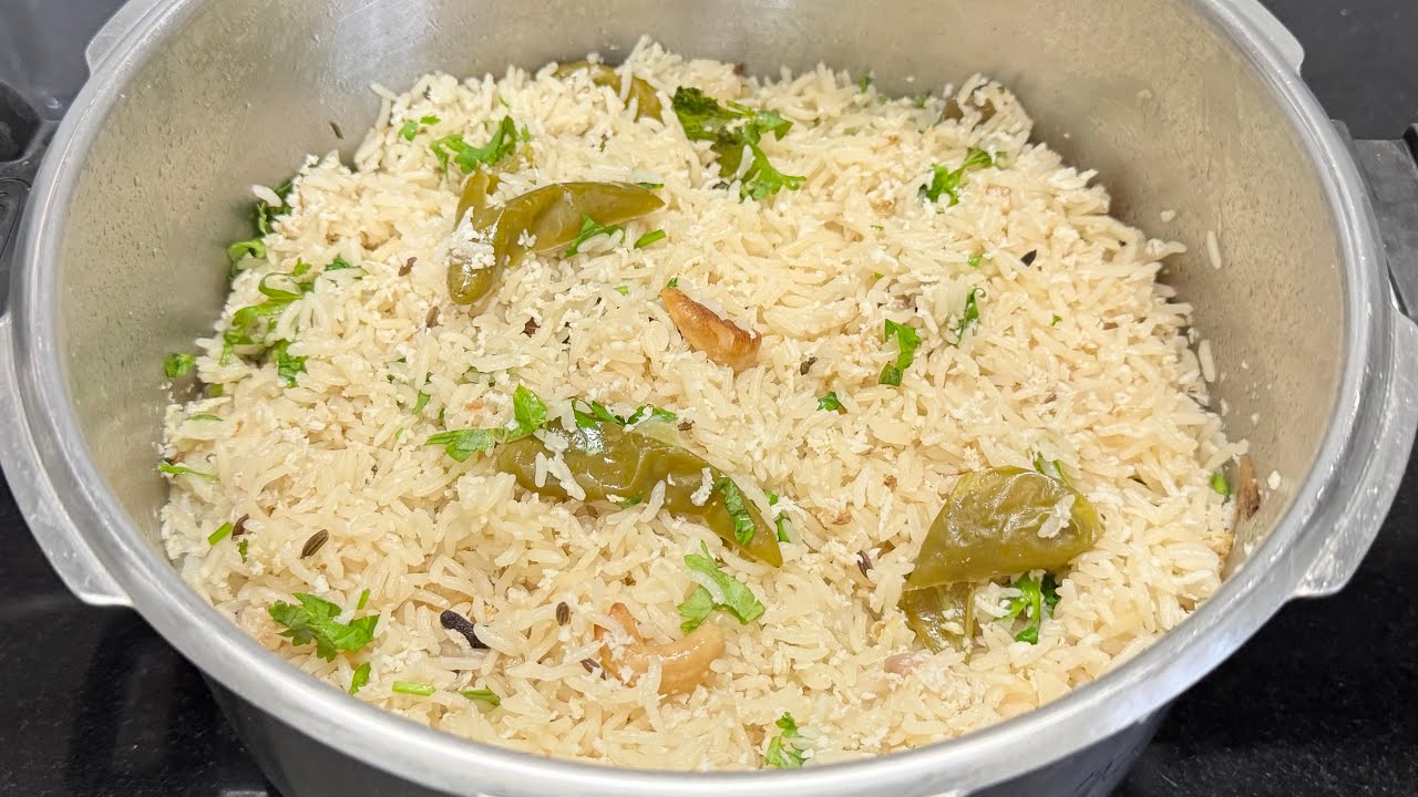 தேங்காய் சாதம் 👌இப்படி ஈஸியா செய்ங்க /Onepot coconutrice/Thengai sadham/coconut rice recipe in Tamil