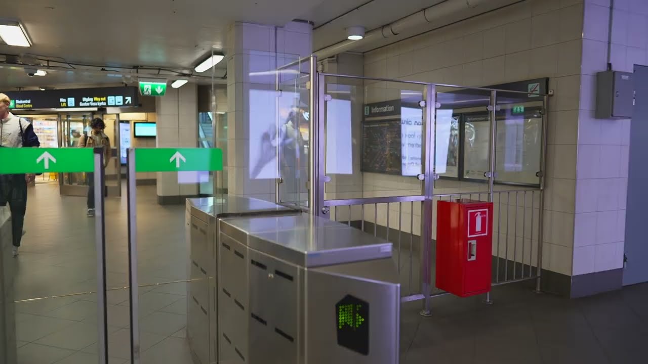 Sweden, Stockholm, Subway ride from Rådmansgatan to Odenplan, 4X elevator