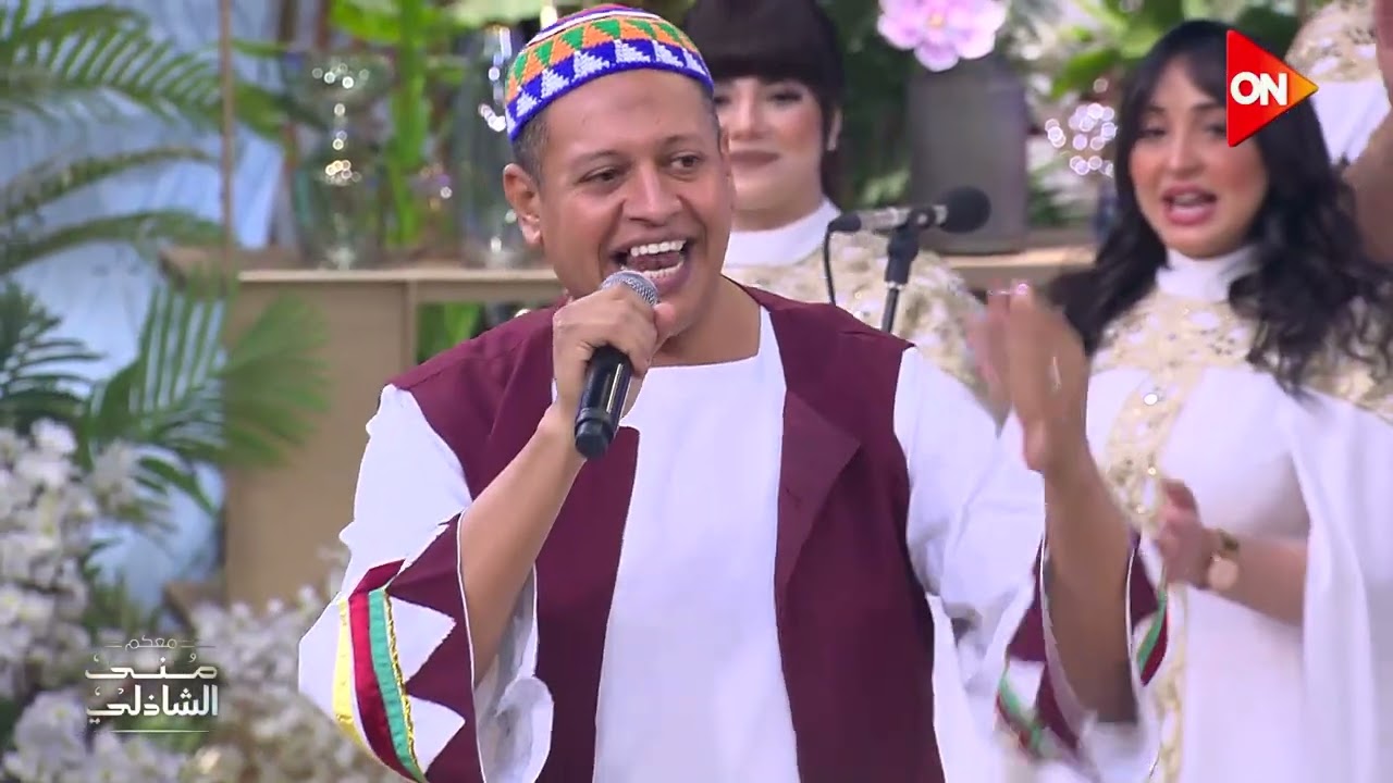 اعز الناس فاجأونا - دنجي دنجي بالزي النوبي