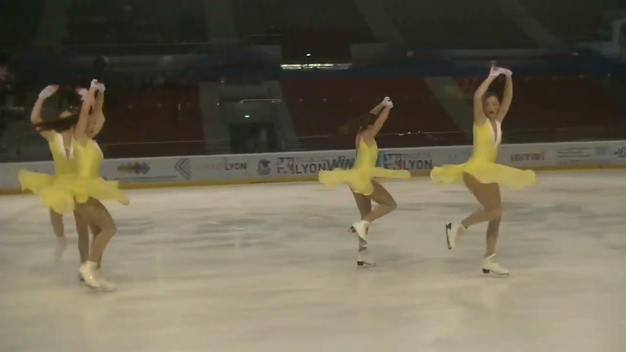 Team Jeanne d'Arc - Junior N1 Programme court - Masters patinage artistique synchronis&eacute; 2025