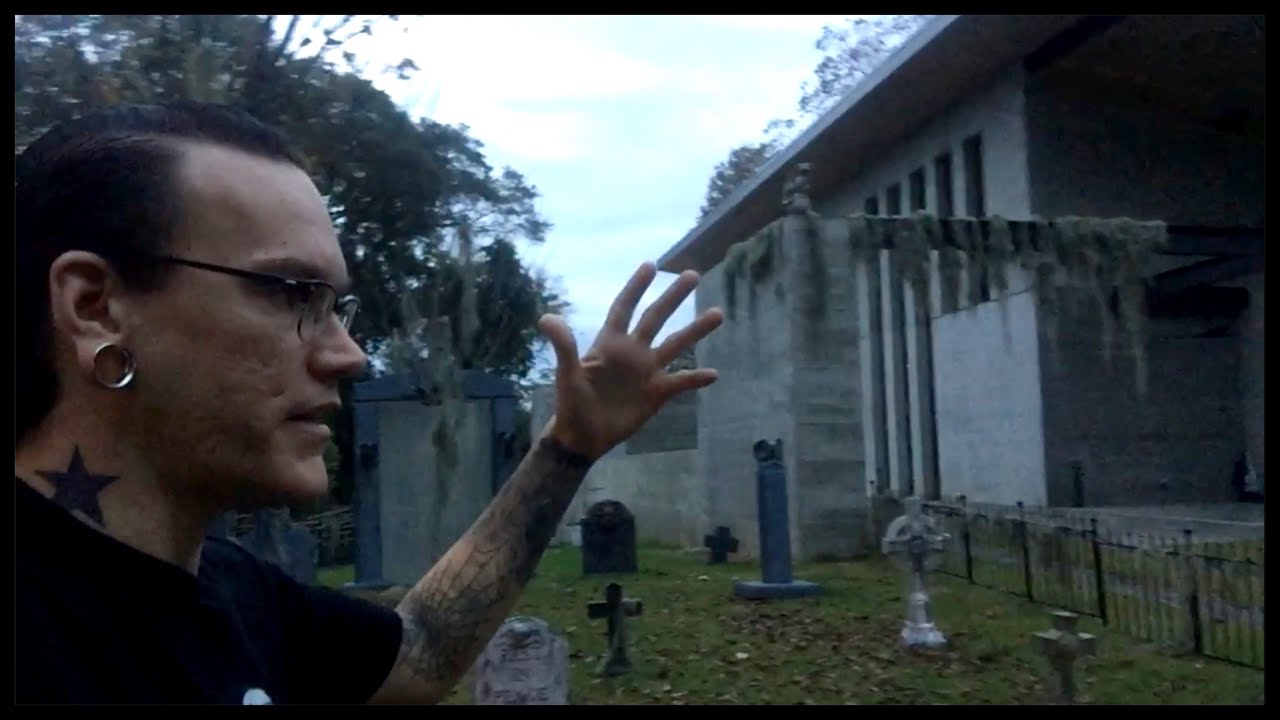 It's a Grimm-Life Daily Vlog #30 - 13 Ghosts