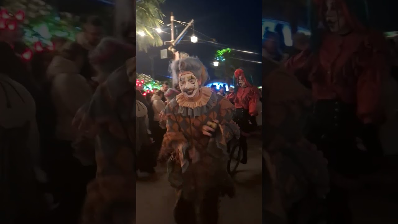 Halloween toverland 2025 parade 26-10-2025 