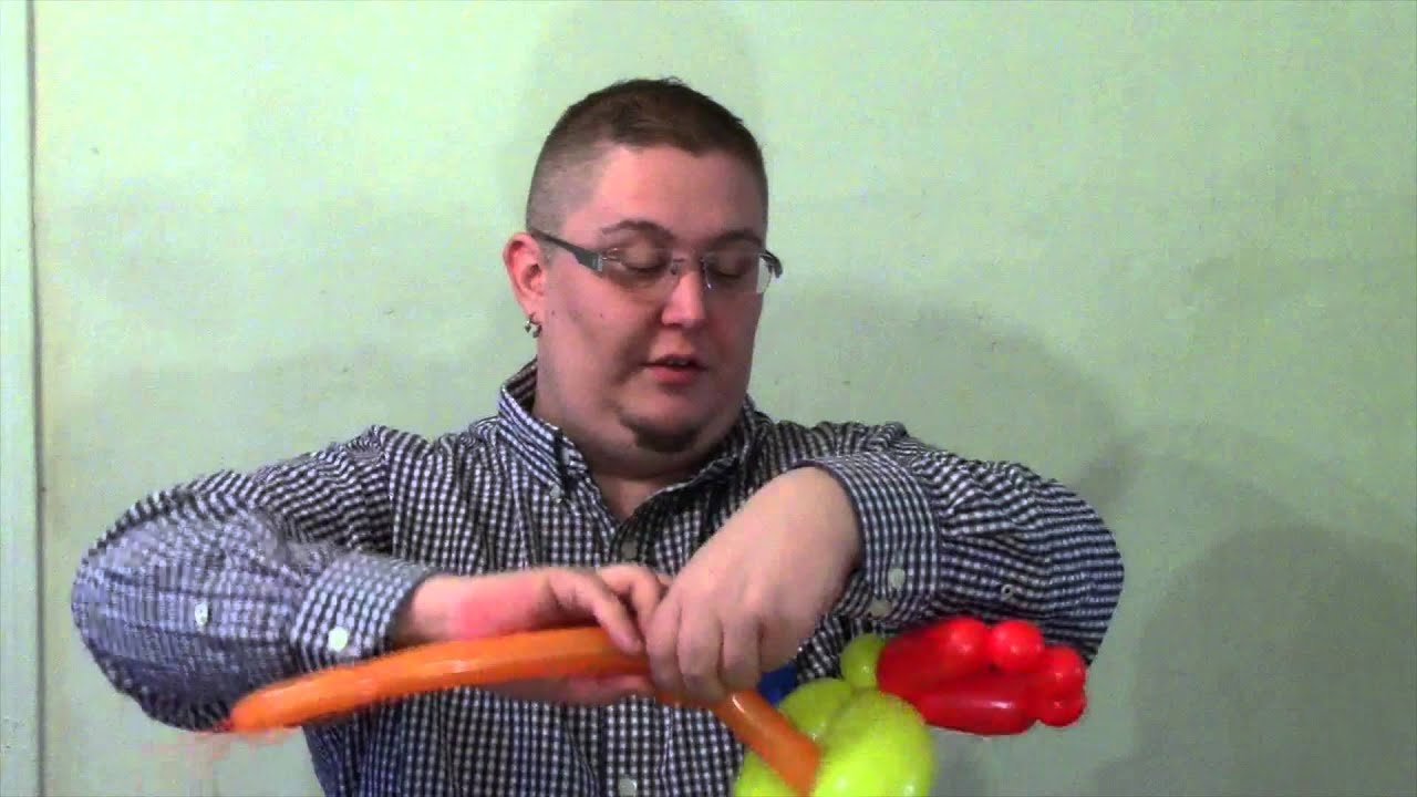 Chicken Balloon Animal | ChiTwist Chicago Balloon Twisting