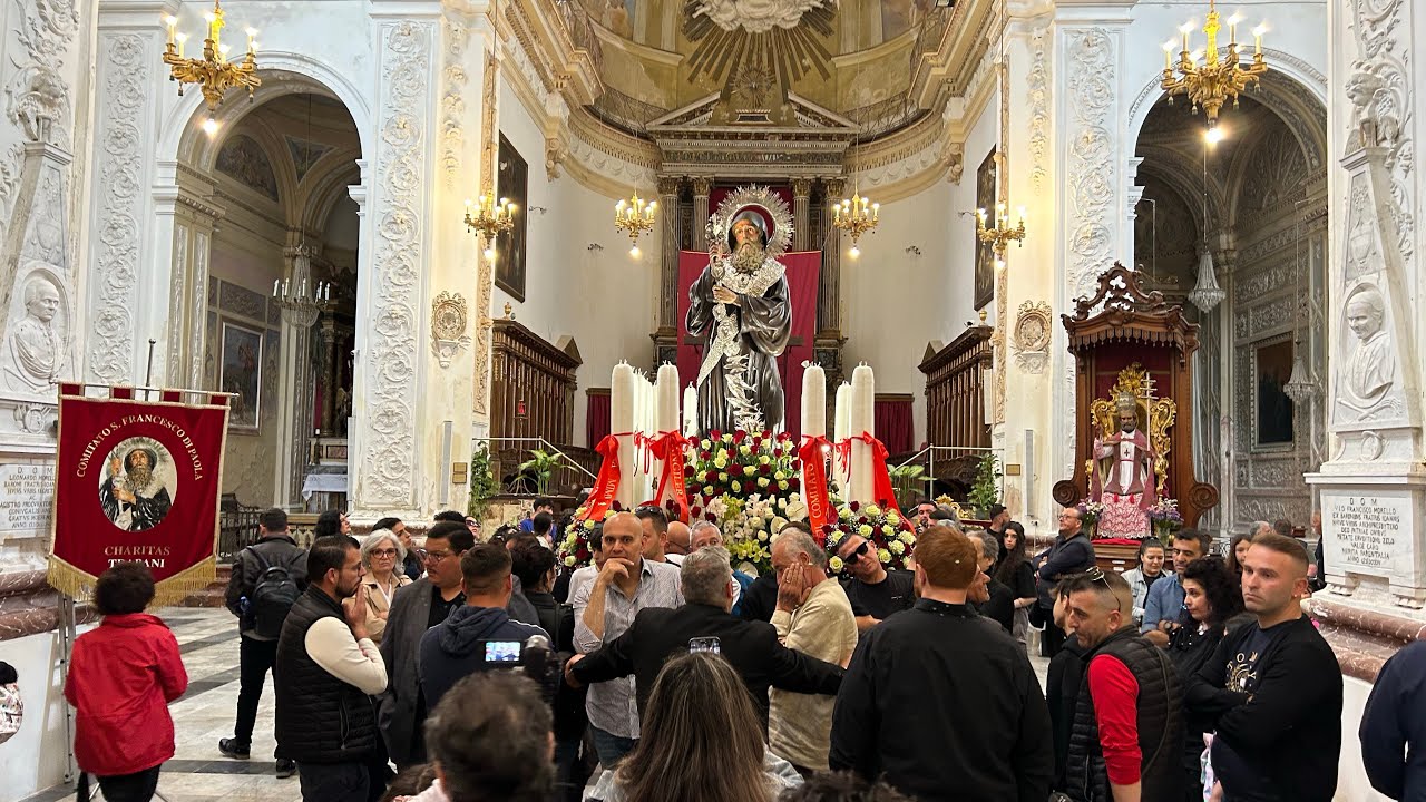 Trapani - processione di San Francesco di Paola - spezzoni video